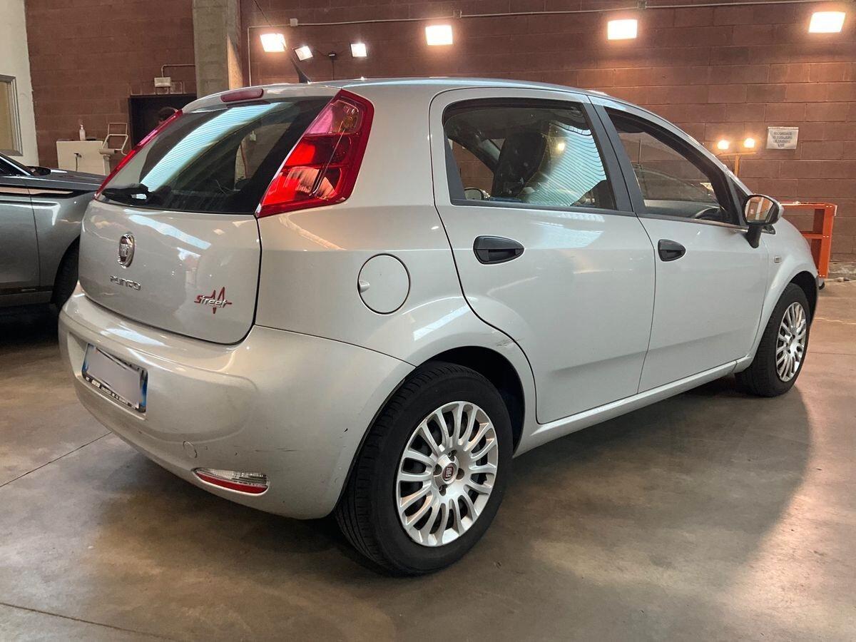 Fiat Punto 1.3 MJT II 75 CV 5 porte Street