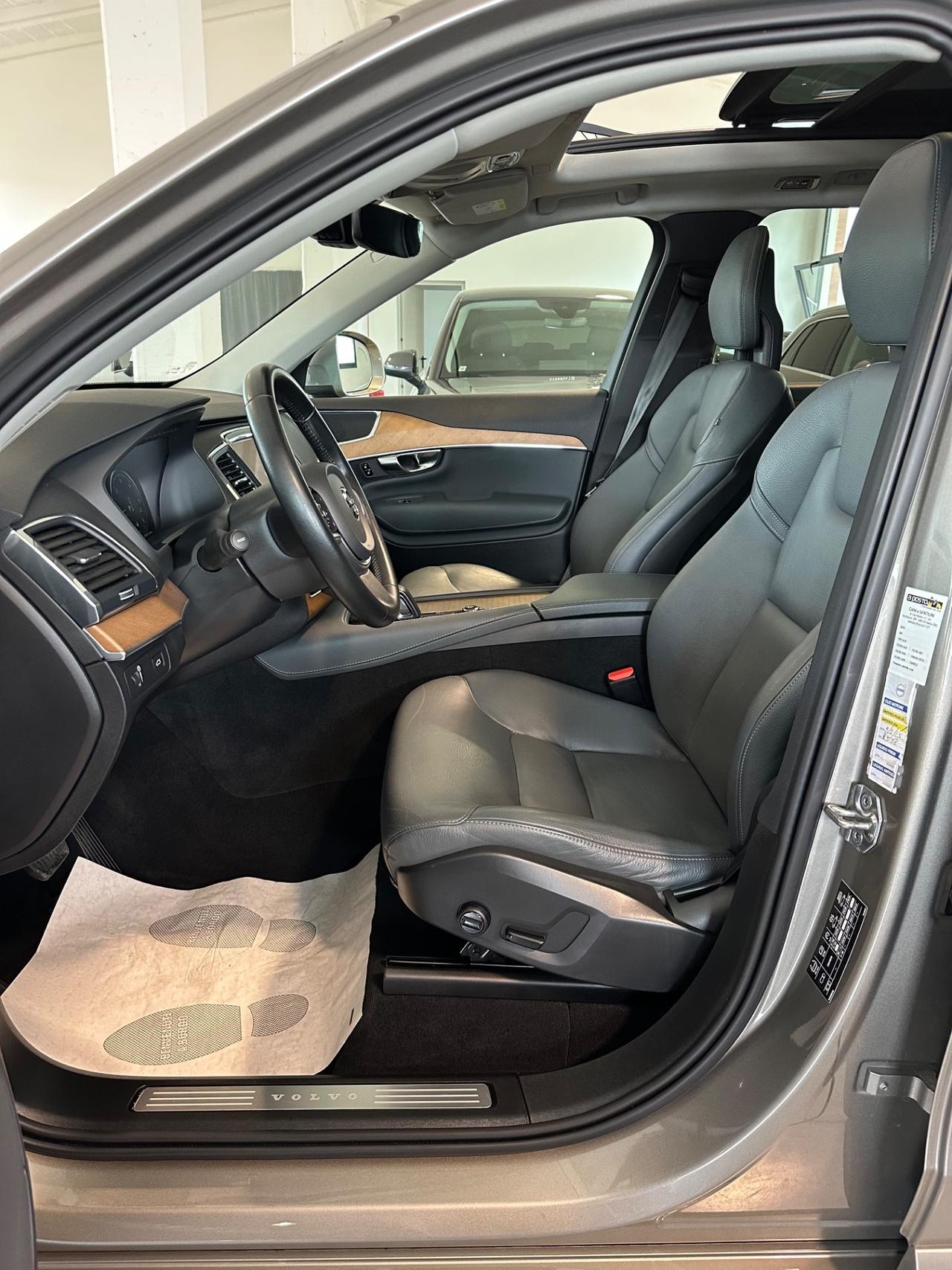 Volvo XC 90 XC90 B5 (d) AWD Geartronic 7 posti Inscription