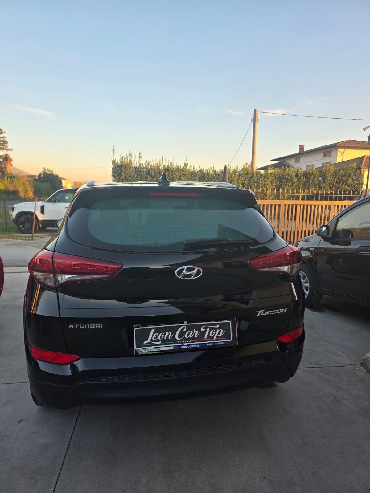 Hyundai Tucson 1.7 CRDi cambio automatico garantita 12 mesi