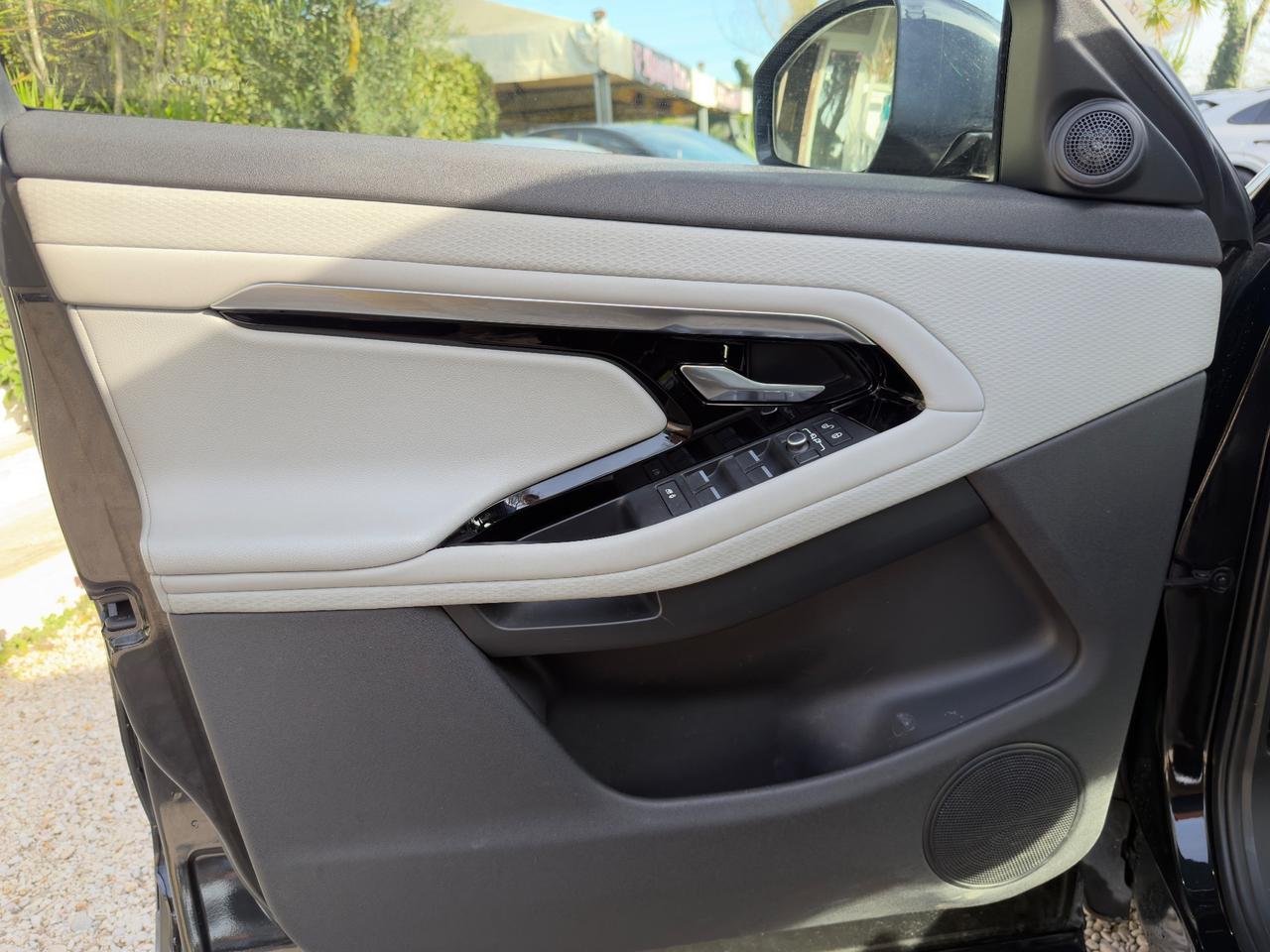 Land Rover Range Evoque 2.0D I4 180 CV AWD Auto First Edition