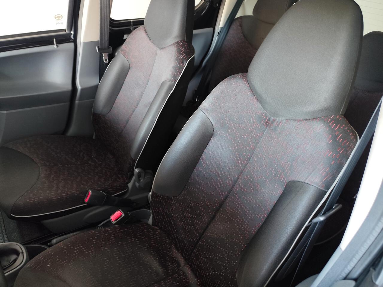 Peugeot 107 1.0 68CV 5p. Sweet Years
