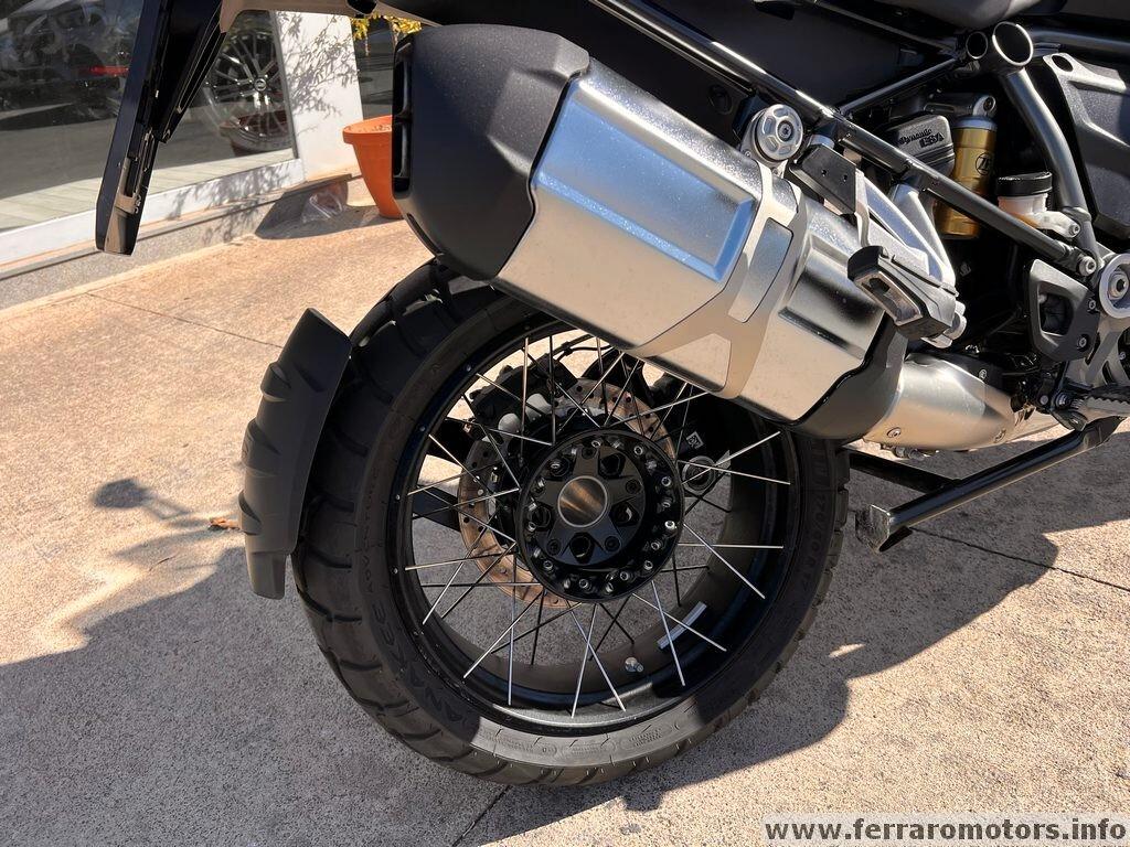 Bmw R 1250 GS triple black solo 2.000 km a 199 euro al mese
