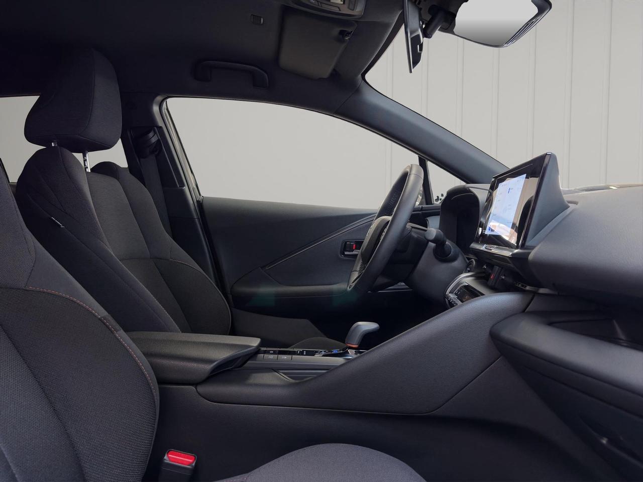 Toyota C-HR 2.0 phev Trend eco fwd e-cvt