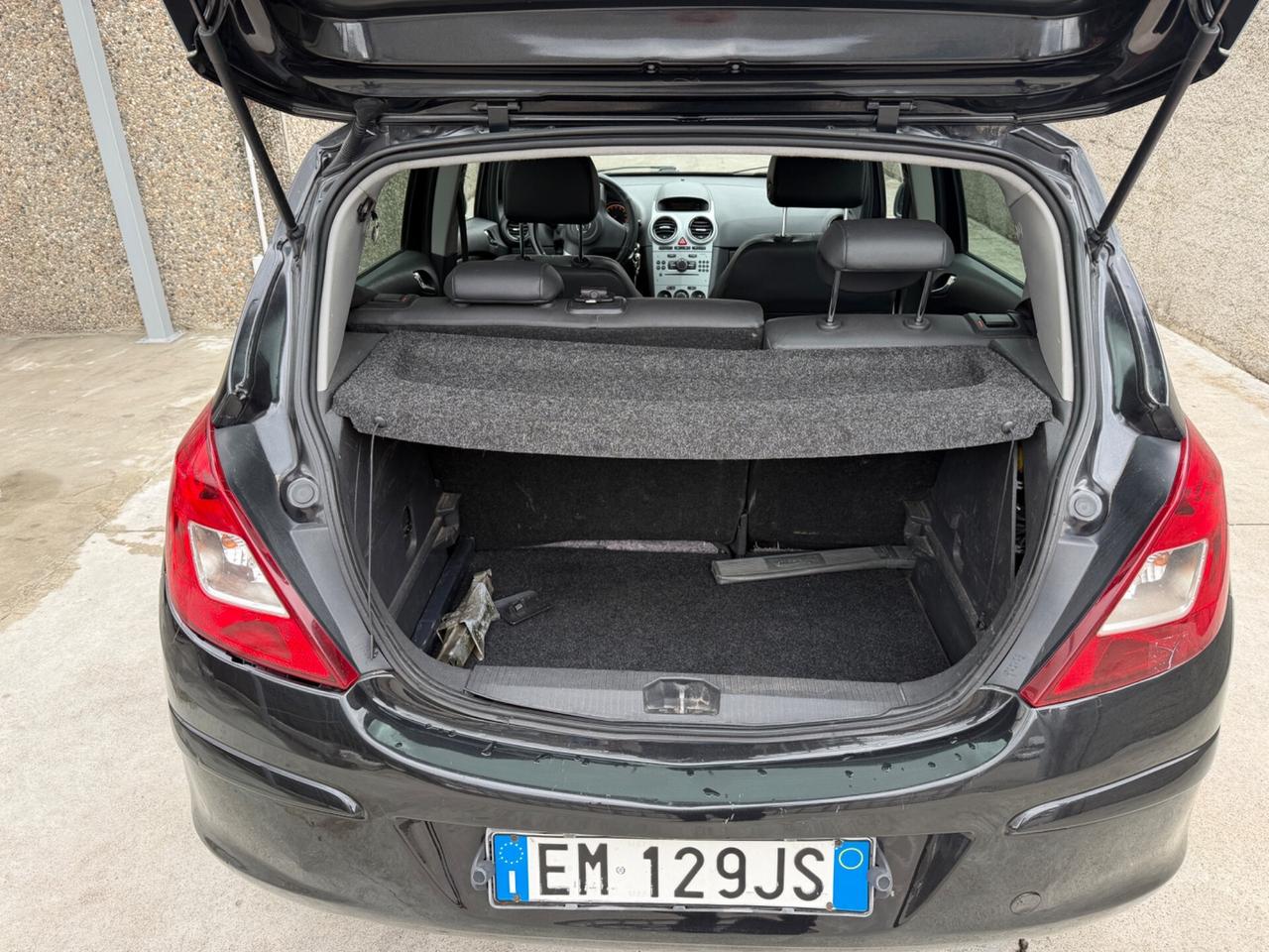 Opel Corsa 1.2 benzina-gpl originale valido 2032 euro5b
