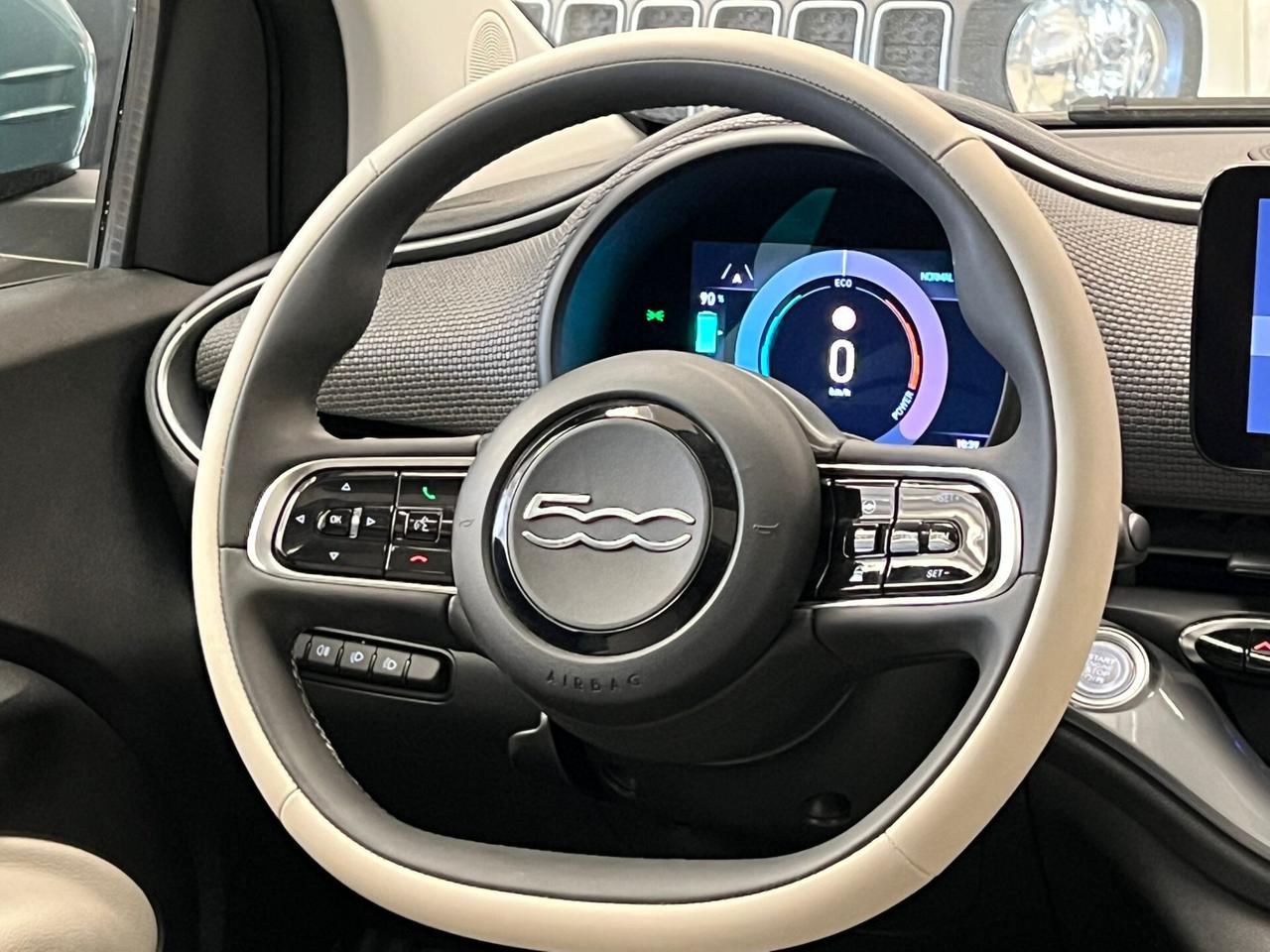 Fiat 500e 42 kWh La Prima *AUTONOMIA 320KM*