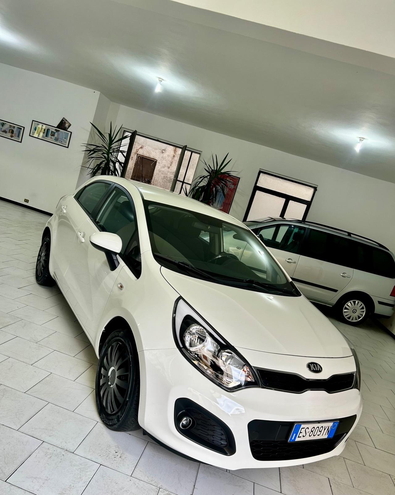 Kia Rio 1.2 Bianco ice *NEOPATENTATI*