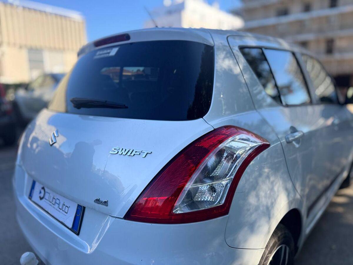 Suzuki Swift 5 Porte Swift 1.2 dualjet B-Top Snow s&s 4wd 5p E6
