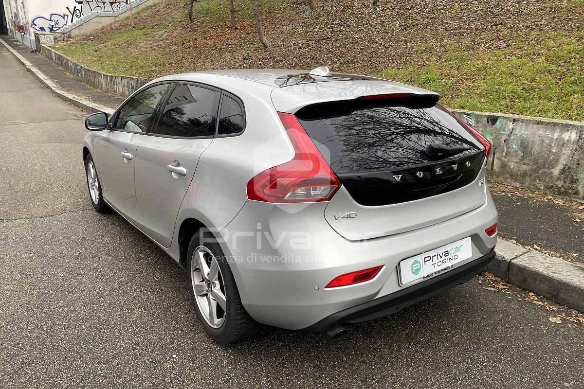 VOLVO V40 T3 Kinetic