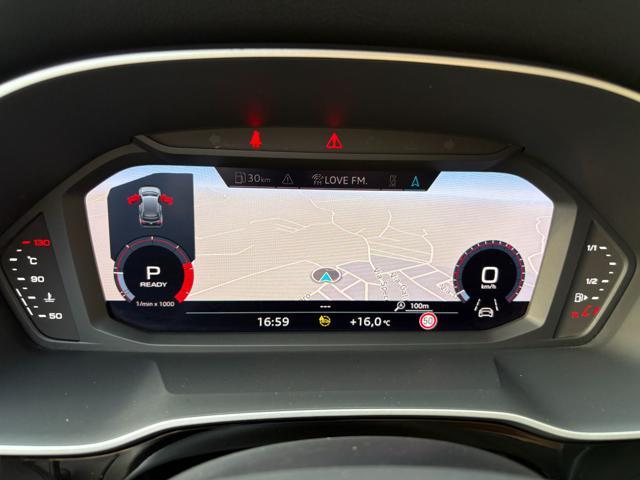 AUDI Q3 35 2.0 TDI S tronic Business COCKPIT