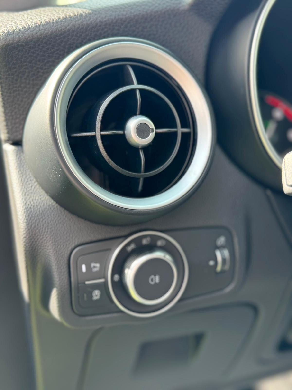 Alfa Romeo Stelvio 2.2 Turbodiesel 190 CV AT8 Q4 Business, IVA ESPOSTA