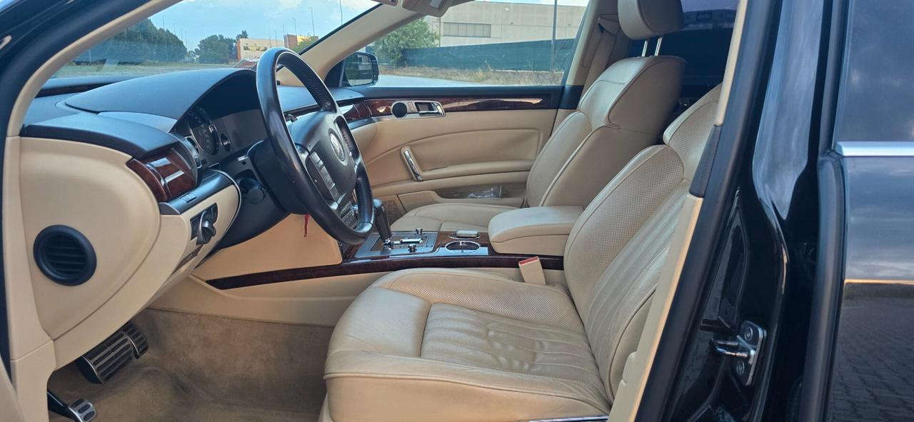 Volkswagen Phaeton 3.0/240 V6 TDI DPF 4mot. tip. 5 posti