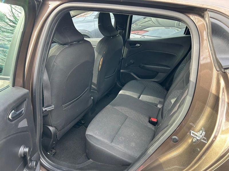 Renault Clio V 2019 5 Porte 1.6 E-TECH Hybrid 140cv Zen Auto autocarro