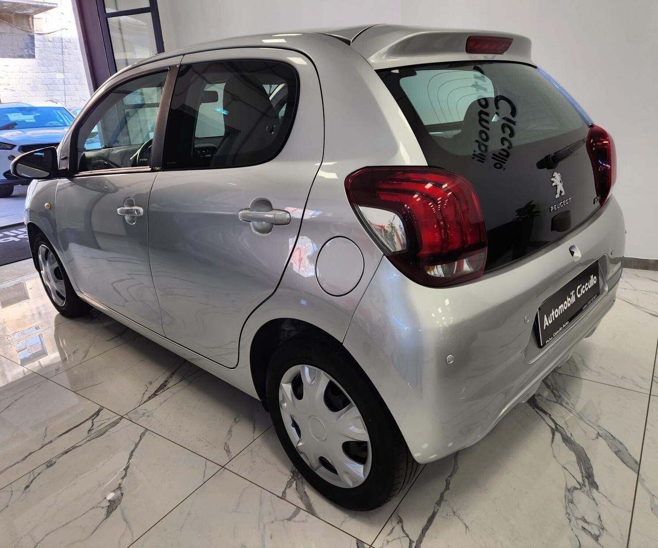 PEUGEOT 108 1.0 BENZ.