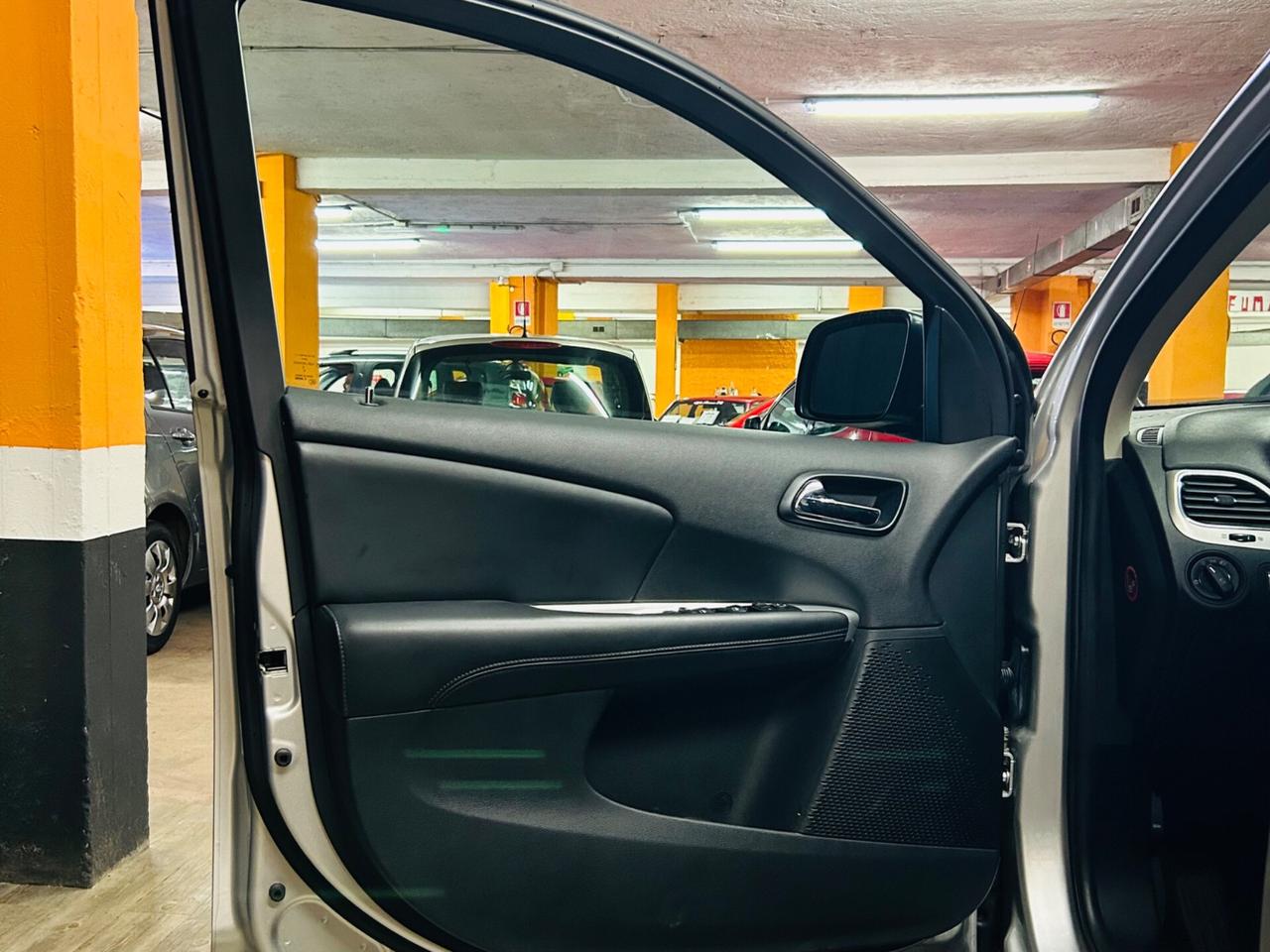 FIAT FREEMONT 2.0 MULTIJET ALLESTIMENTO FULL OPTIONAL LOUNGE CON SOLI 36.013 KM