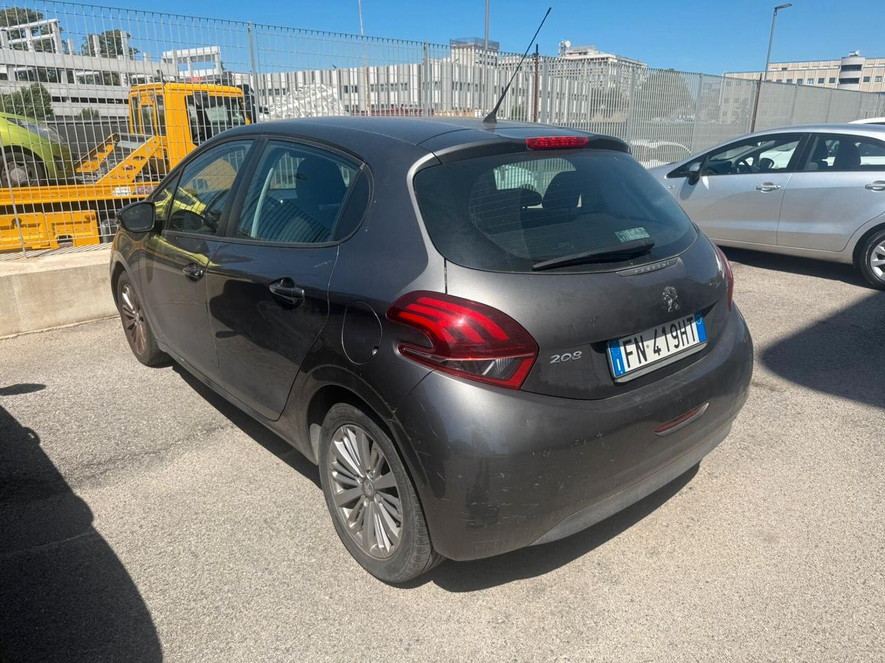 Peugeot 208 BlueHDi 75 Allure VETTURA IN VENDITA PER SOLI COMMERCIANTI