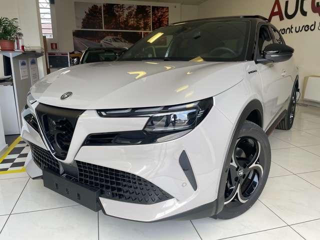 Alfa Romeo Junior Junior 1.2 ibrida Speciale 145cv edct6