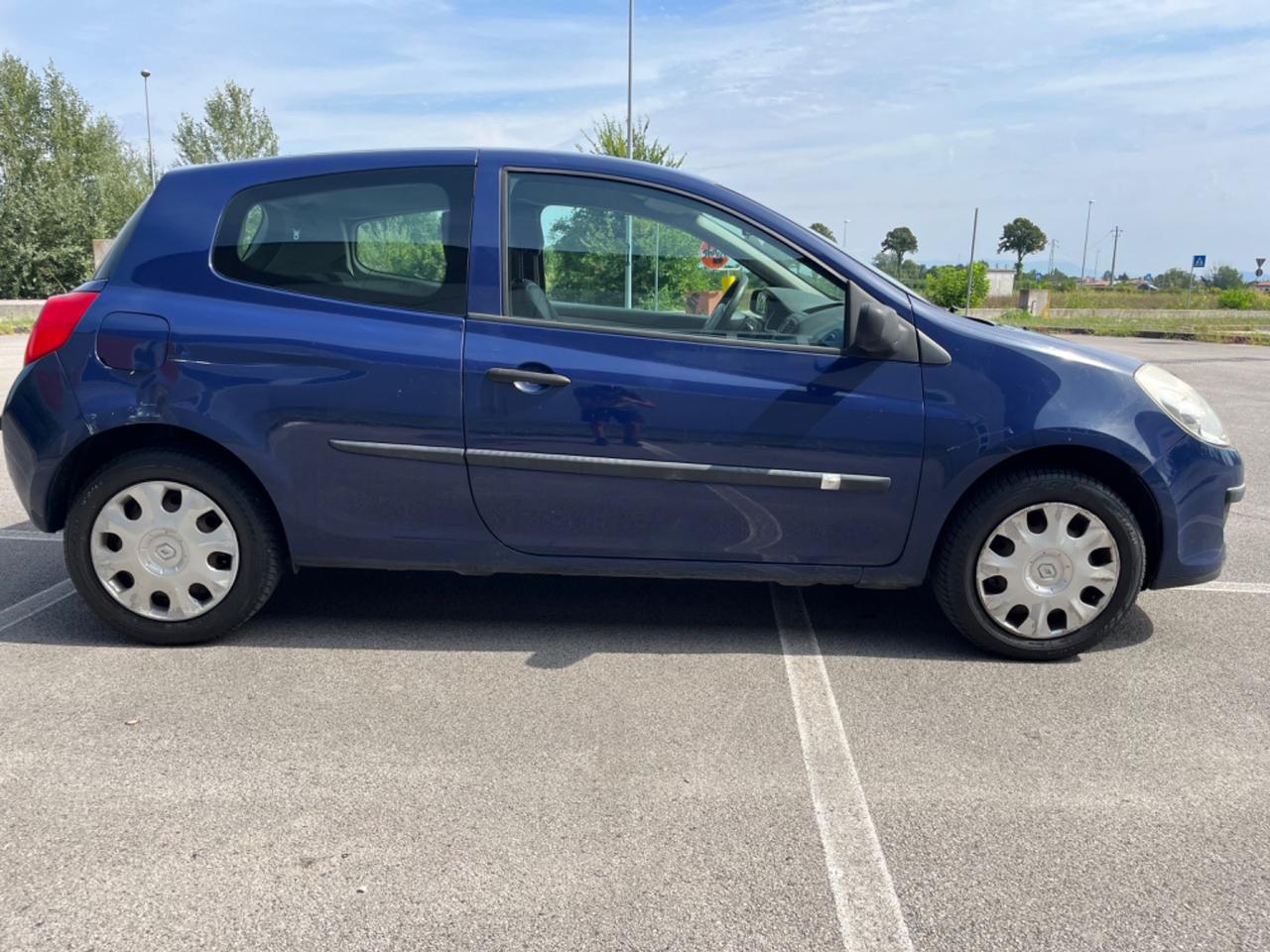 Renault Clio ok neopatentati