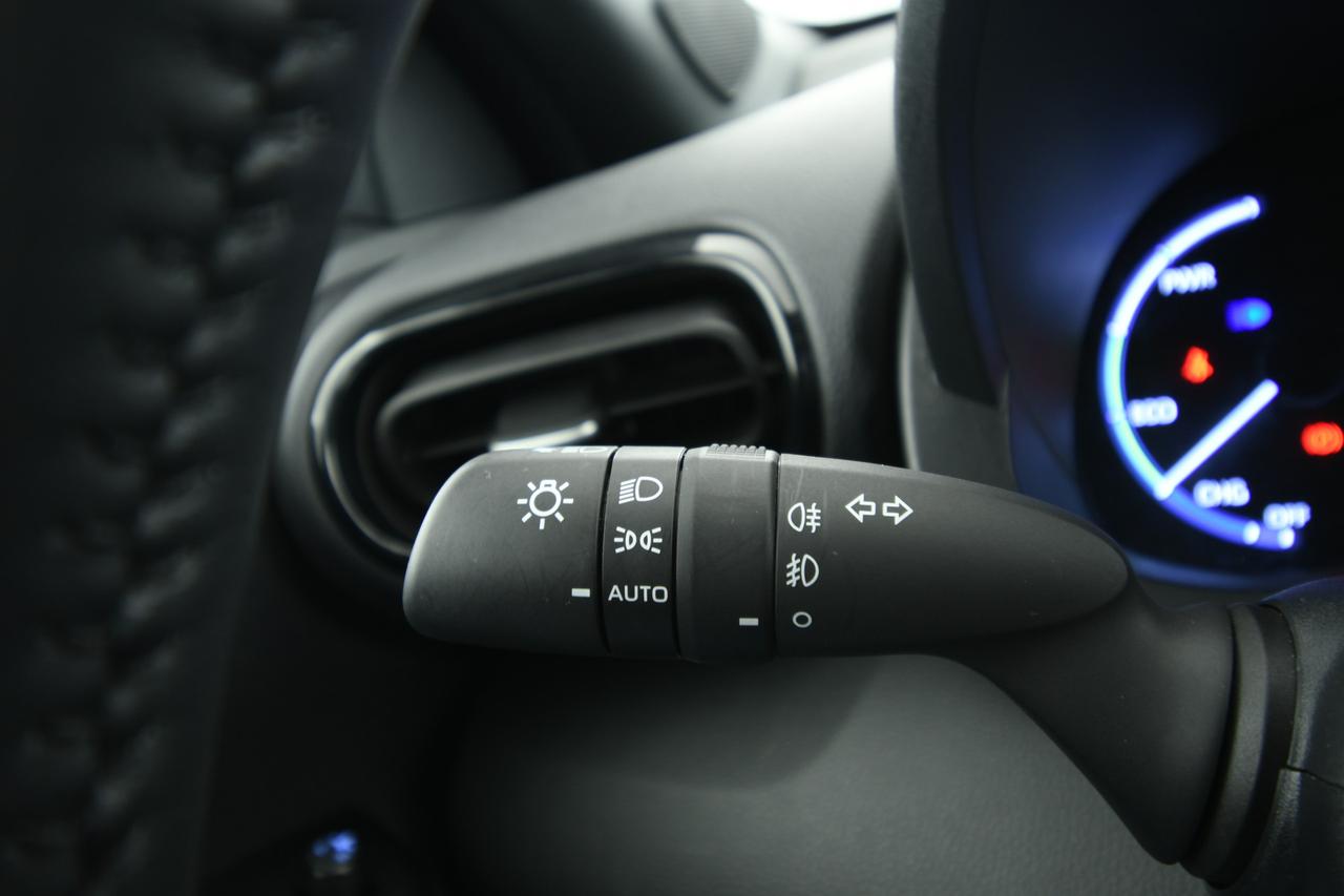 TOYOTA Yaris Cross 1.5h Trend fwd 116cv e-cvt NEOPATENTATI+CAMERA+ACC