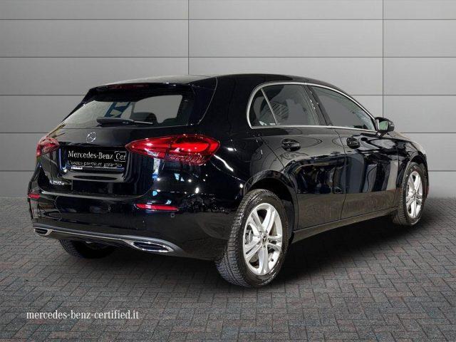 MERCEDES-BENZ A 250 e hybrid EQ Progressive Advanced