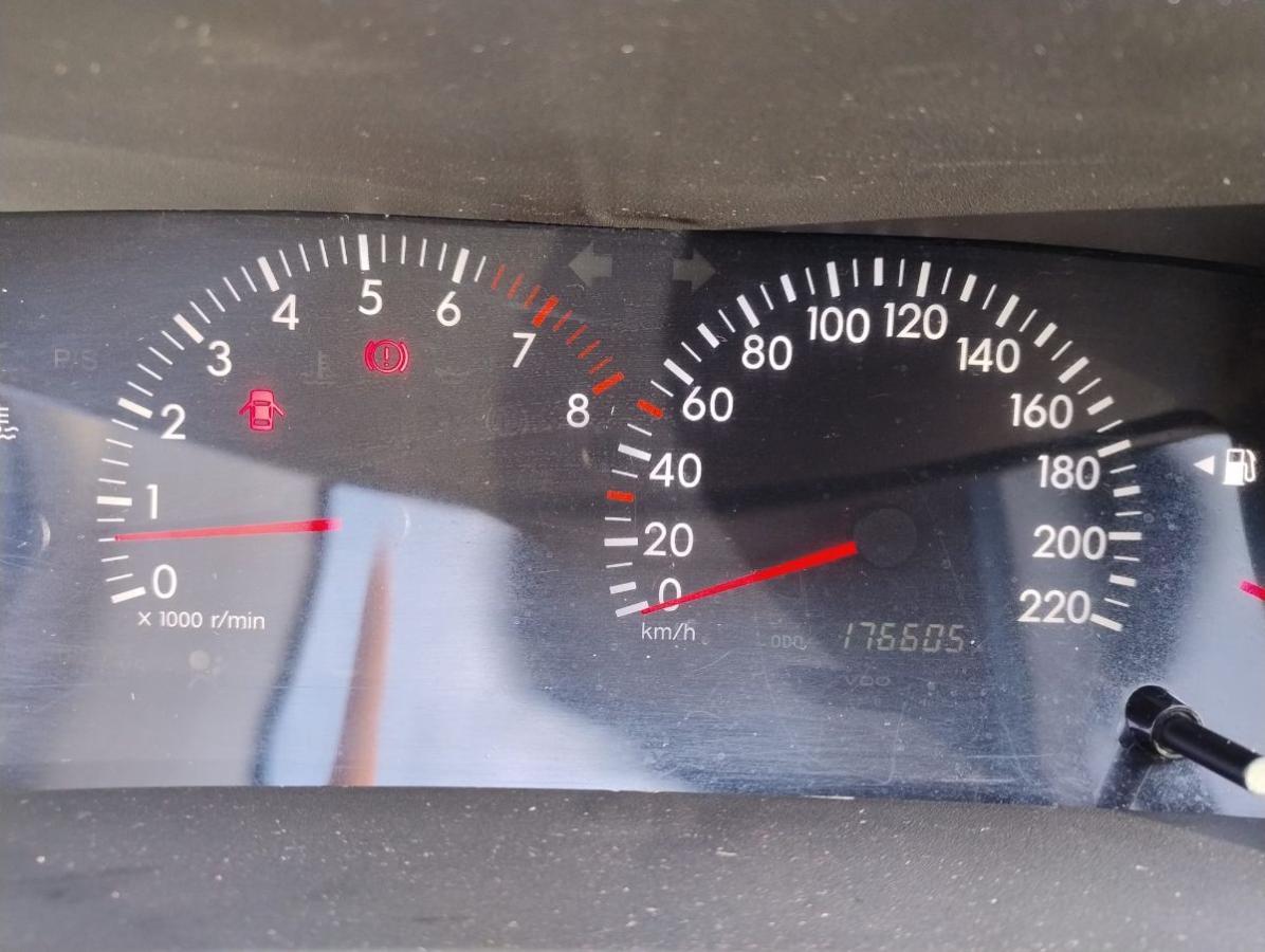 TOYOTA Corolla 1.4 16V 5 porte