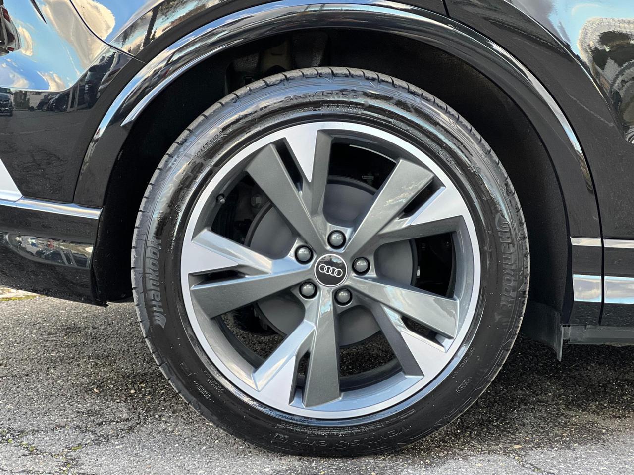 Audi Q4 e-tron 45 S line edition quattro 286cv