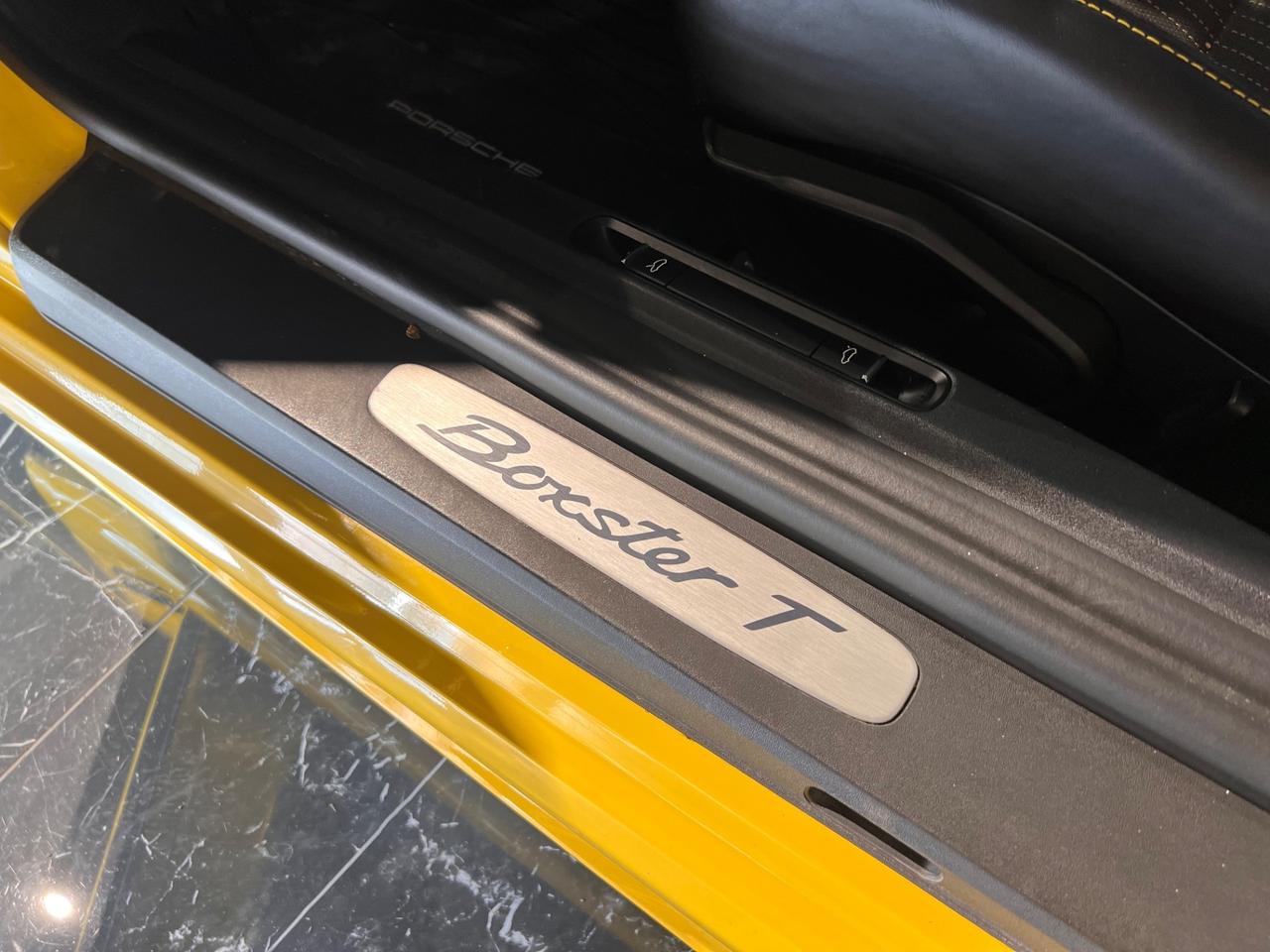 Porsche 718 Spyder Boxster 2.0 T - IVA ESPOSTA BOOK SERVICE