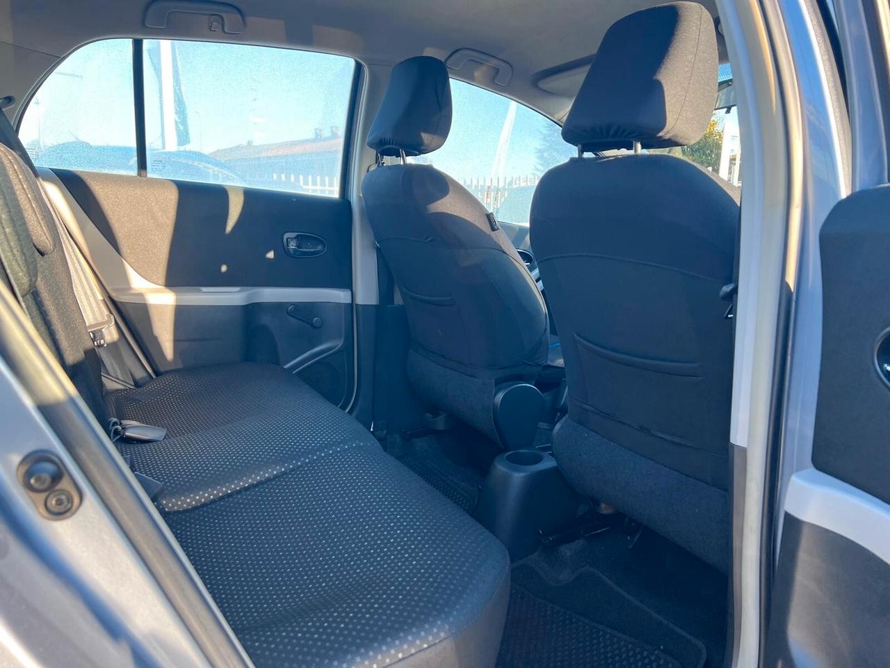 Toyota Yaris 1.3 5 porte Sol