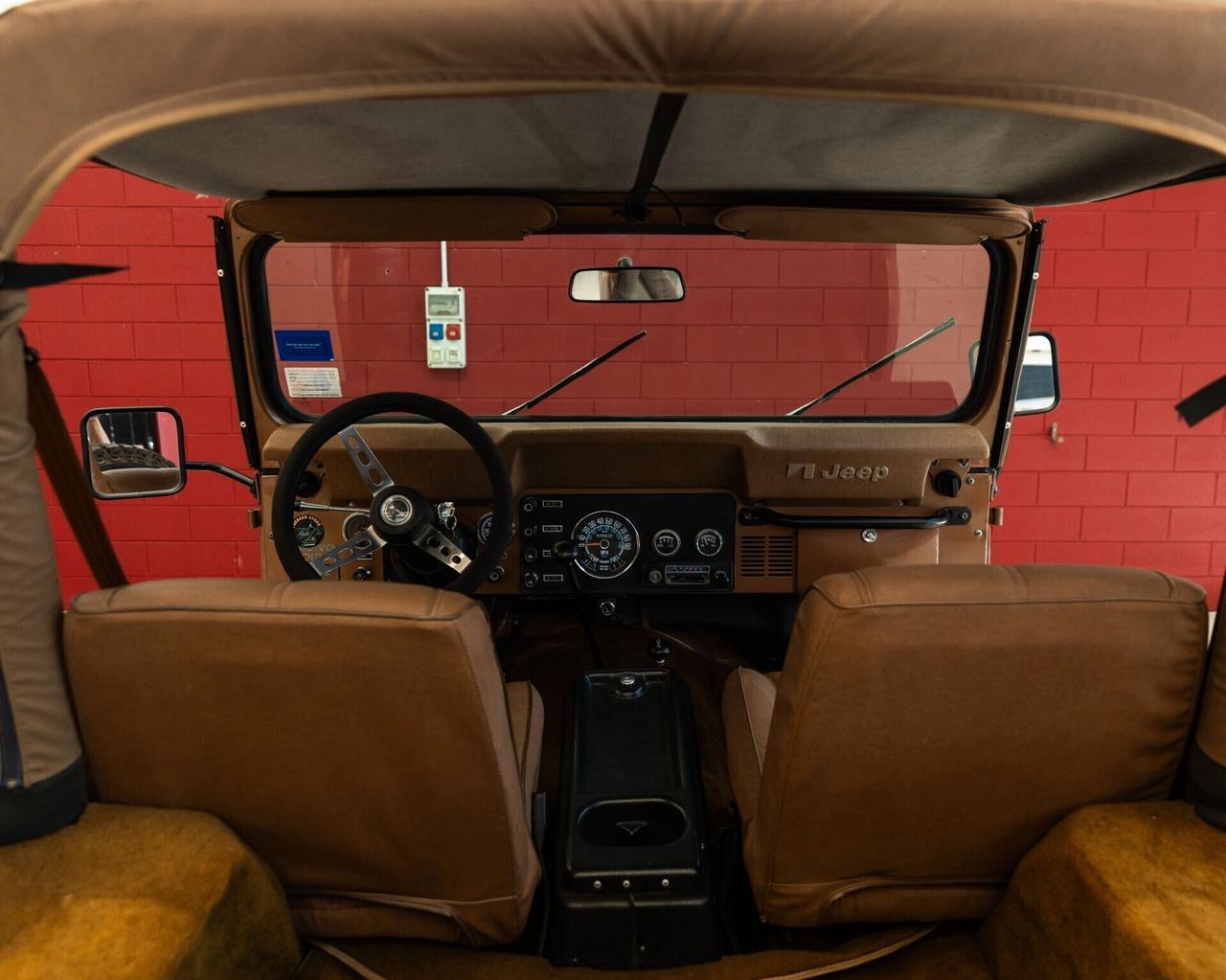 CJ-5 Golden Eagle V8 304 del 1979