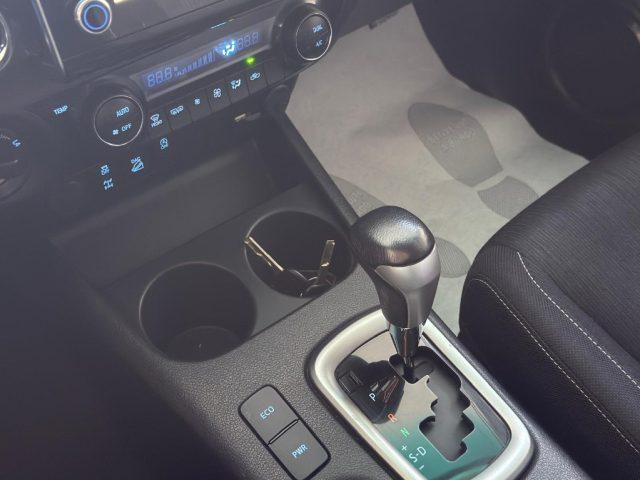 TOYOTA Hilux 2.4 D-4D A/T 4WD 4 porte Double Cab Executive