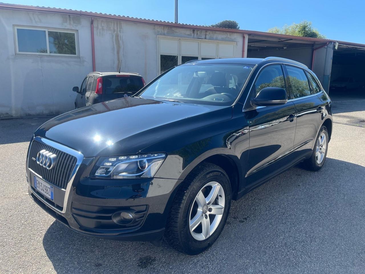 Audi Q5-2.0 tdi/170 cv-s.tronic-4X4-2012