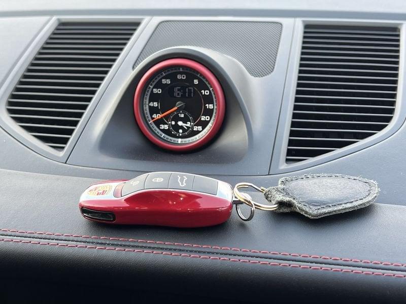 Porsche Macan Turbo 3.6 Performance Edition 440 CV