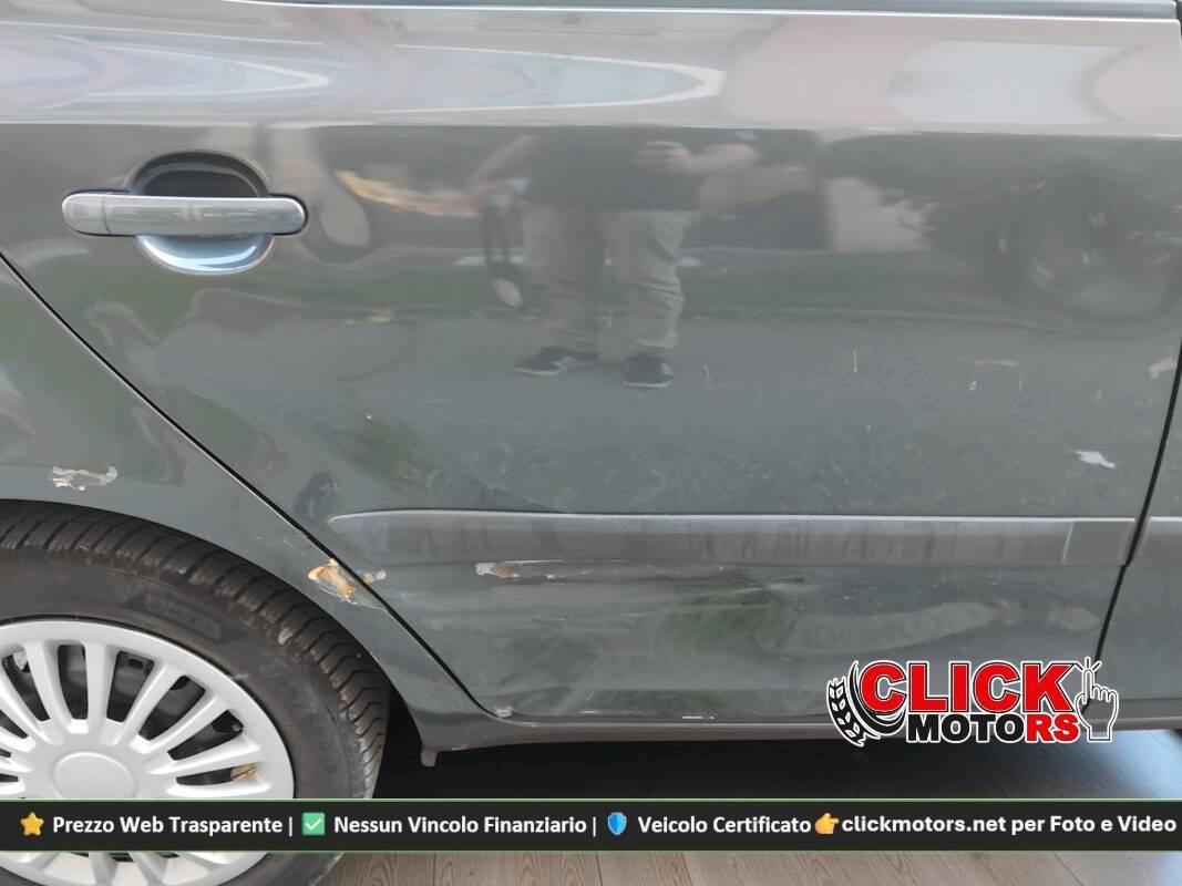 Skoda Fabia 5 Porte Fabia II 2010 Berlina Fabia 1.4 tdi Style 70cv