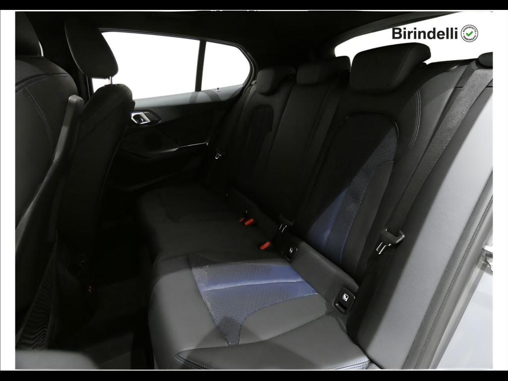 BMW Serie 1 (F40) - 118d 5p. Msport