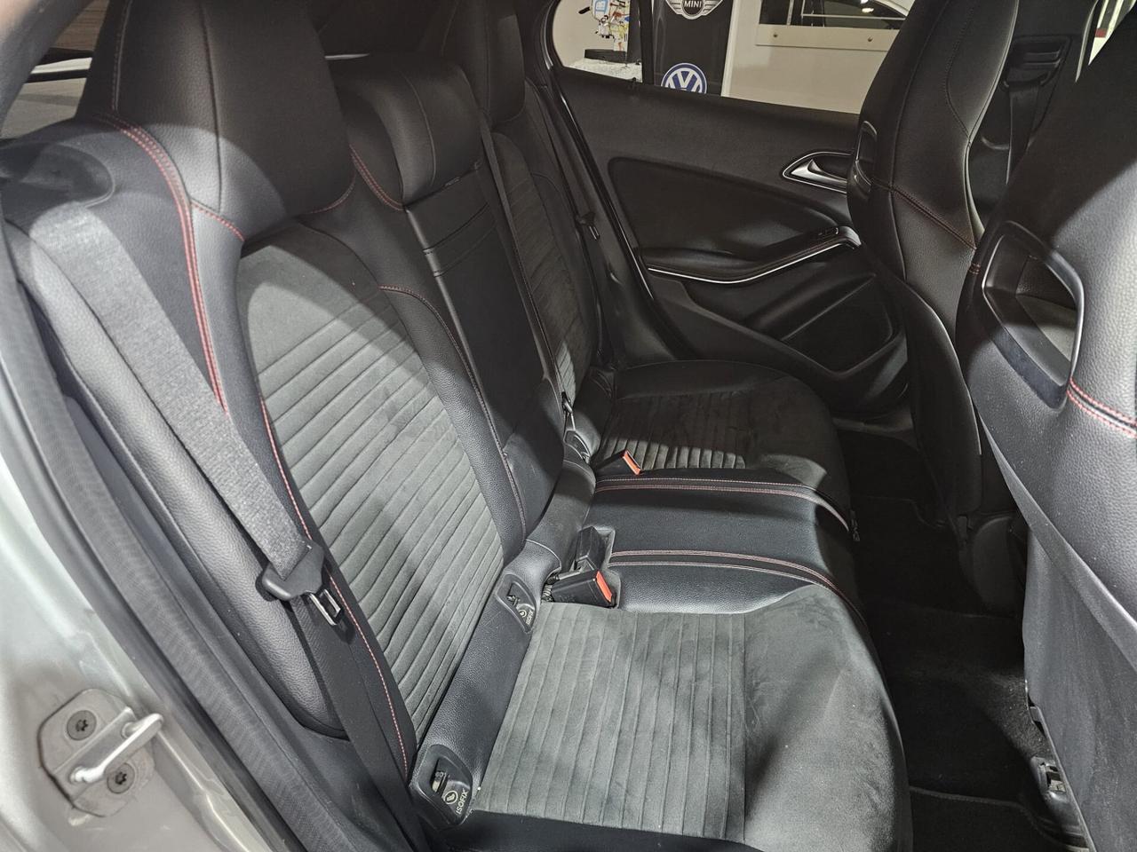 Mercedes-benz GLA 200 d Premium