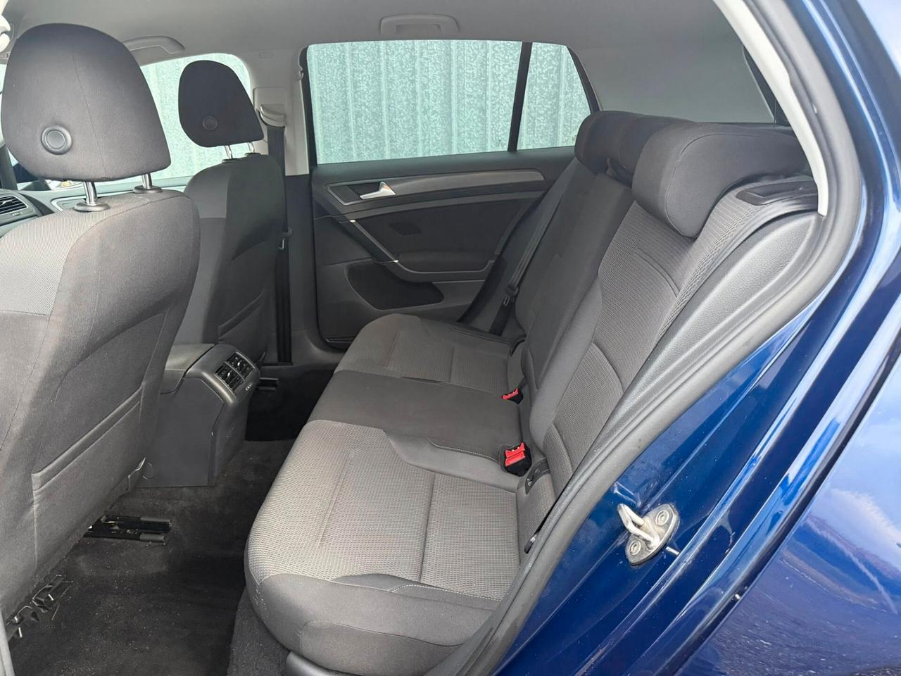 Volkswagen Golf 7.5 DSG7 150CV