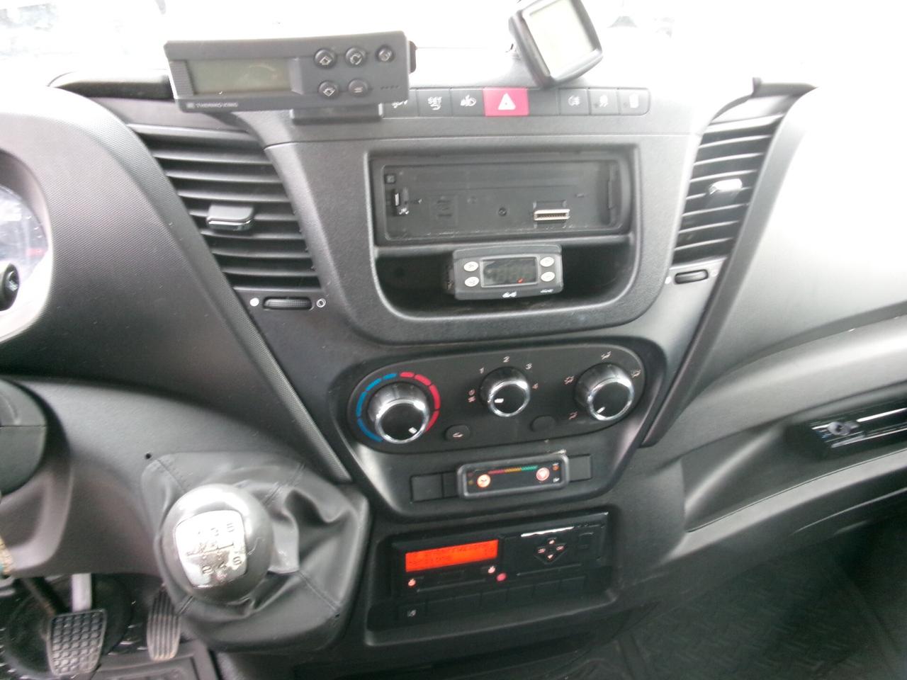 Iveco Daily 60C15 3000 150CV E6 FRIGO+PEDANA ATP FRCX 06/2026