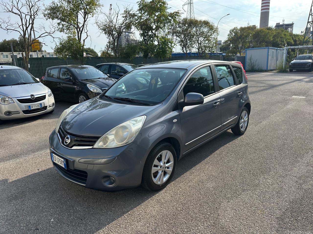 Nissan Note 1.4 bz Acenta 5p. - 2010 - 129.000km Neop