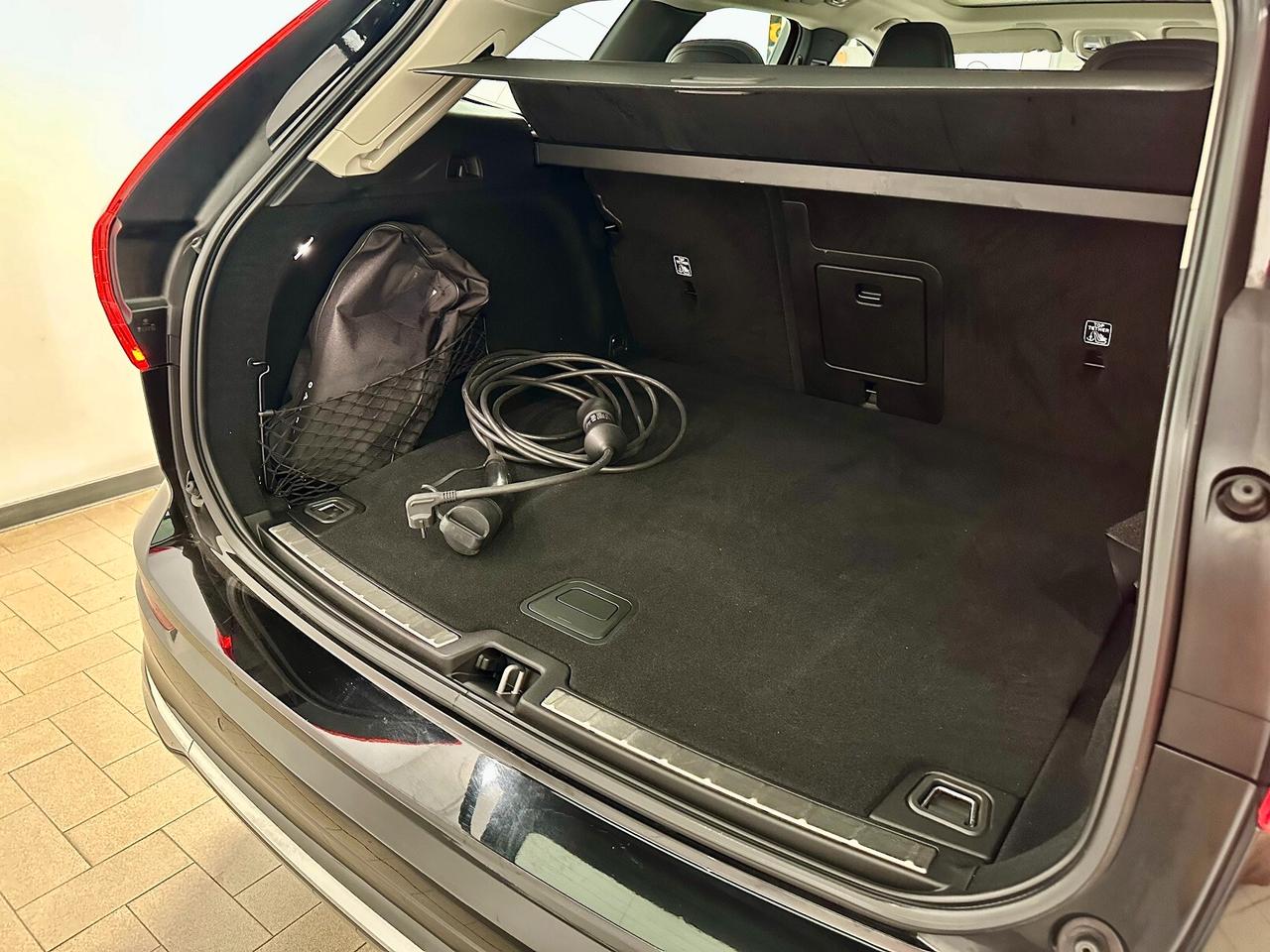 Volvo XC 60 XC60 T6 Recharge Plug-in Hybrid AWD automatico Plus Bright