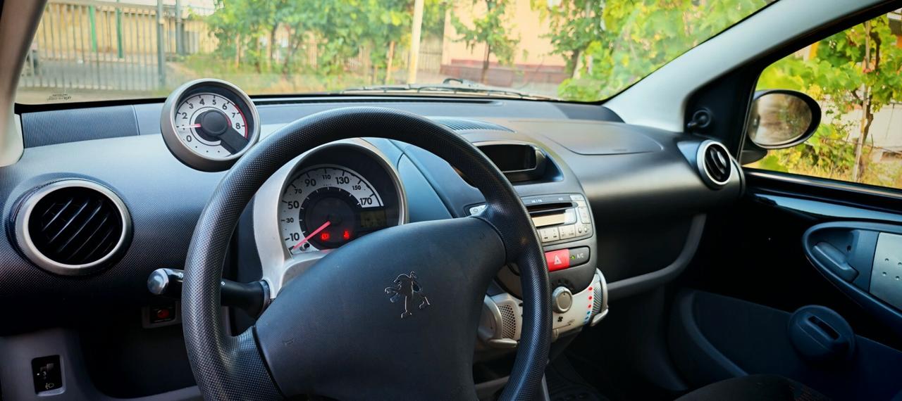 Peugeot 107 RESTYLING Nera 1.0 benzina