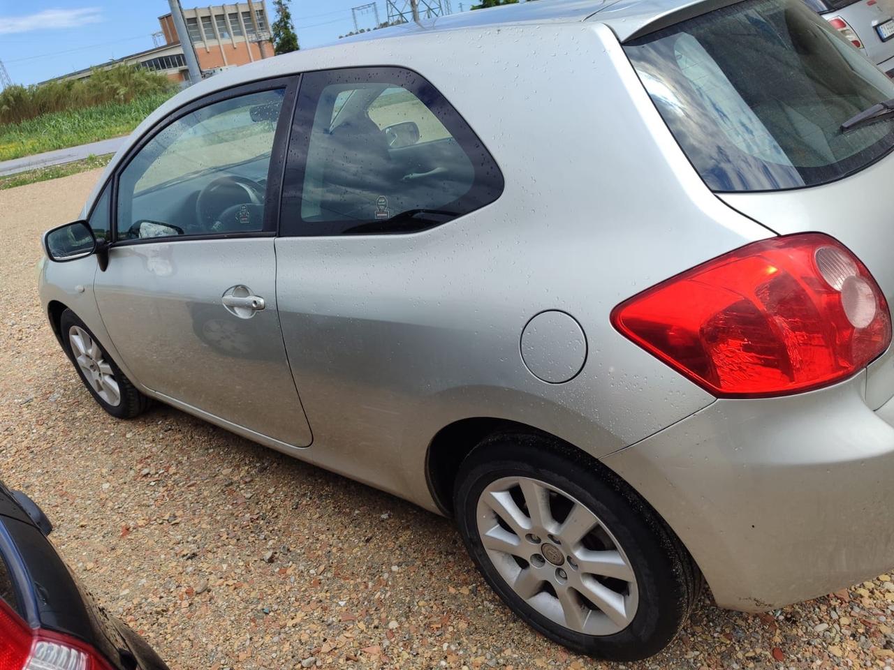 Toyota Auris 2.0 D-4D 3 porte Sol