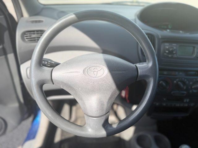 TOYOTA Yaris Verso 1.3i 16V cat Sol