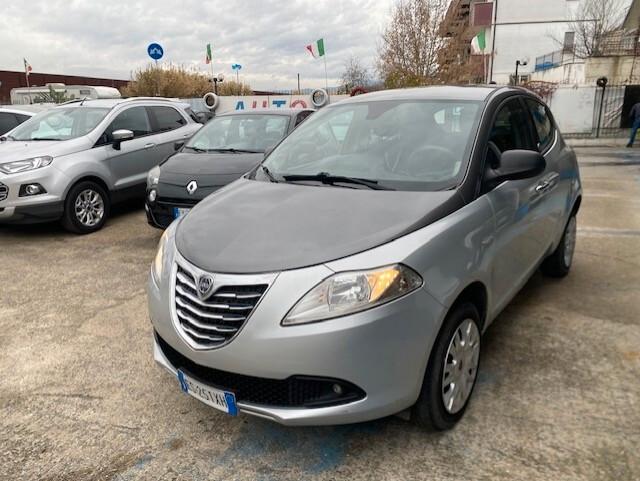 Lancia Ypsilon 0.9 TwinAir 85 CV 5 porte Metano Ecochic Gold