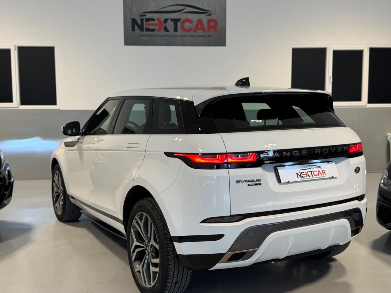 Land Rover Range Evoque 2.0 I4 200 CV R-Dynamic S