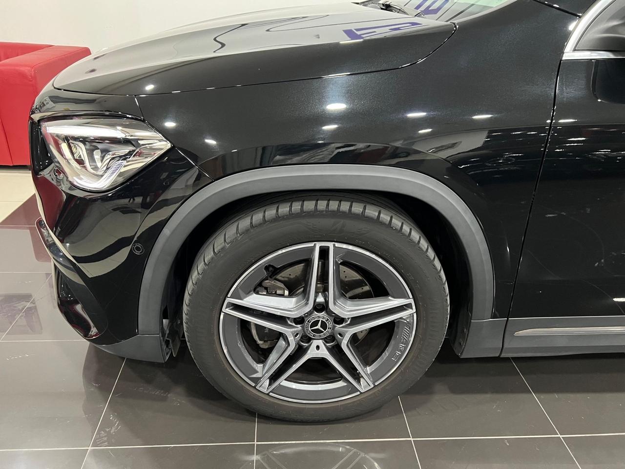 Mercedes Benz GLA 200d Aut. Premium AMG 150 cv