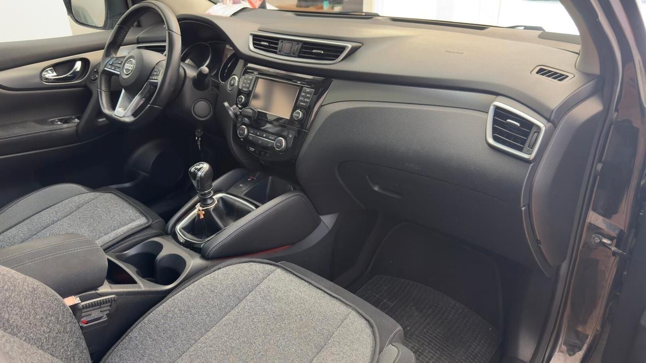 Nissan Qashqai 1.5 dCi N-Connecta
