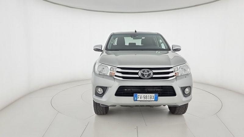 Toyota Hilux 2.4 D-4D A/T 4WD 4 porte Double Cab Executive N1 autocarro