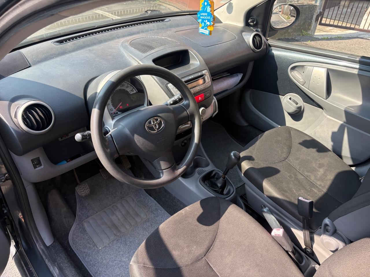 Toyota Aygo 1.0 12V VVT-i 5 porte NEOPATENTATI