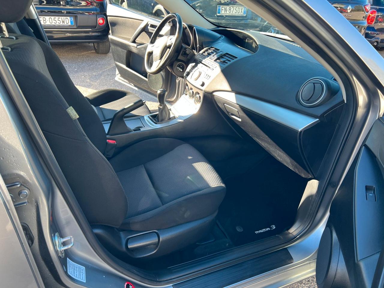 Mazda 3 Mazda3 1.6 MZ-CD 109 CV 5p. Advanced *neopatentati*