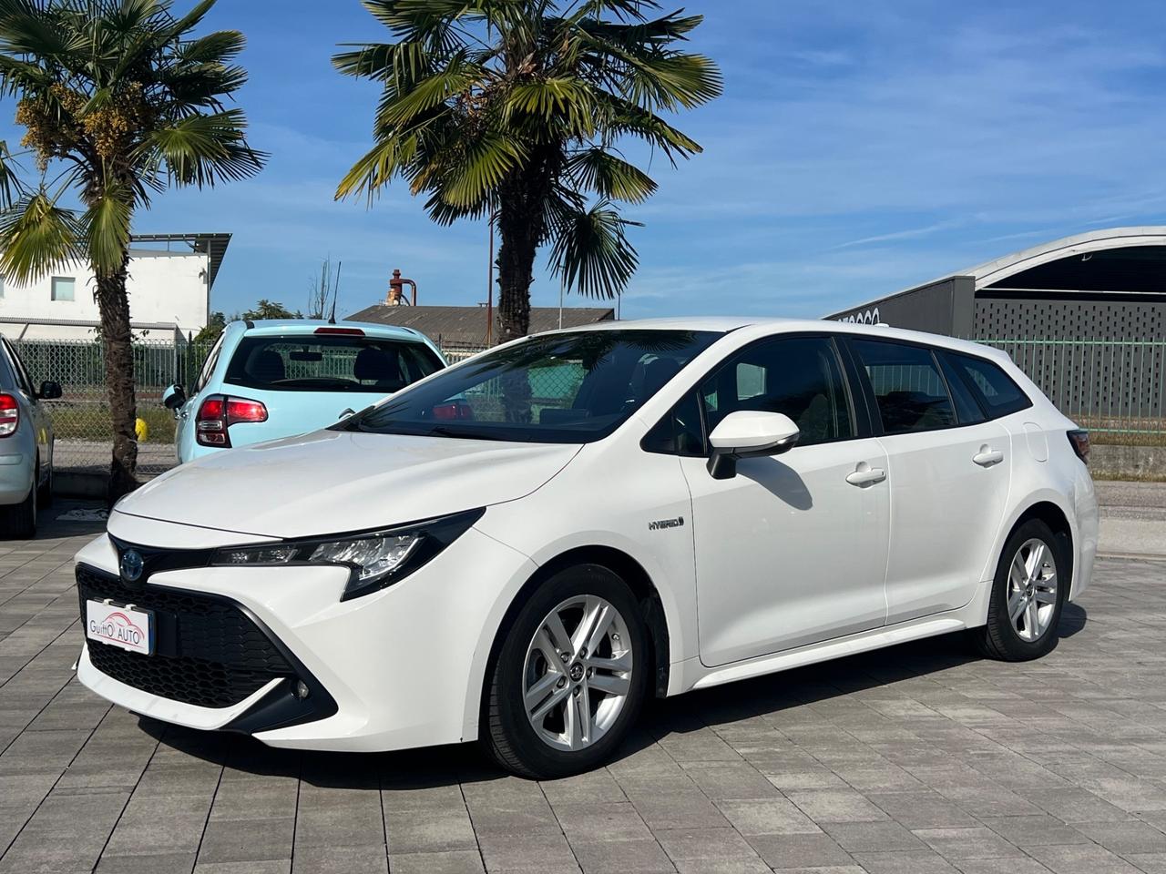 Toyota Corolla Touring 1.8 Hybrid Active