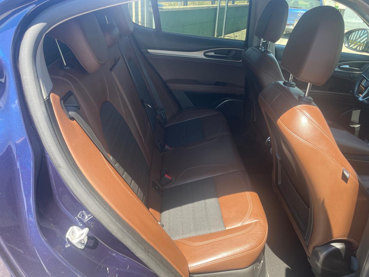 Alfa Romeo Stelvio 2.2 Turbodiesel 180 CV AT8 RWD Executive
